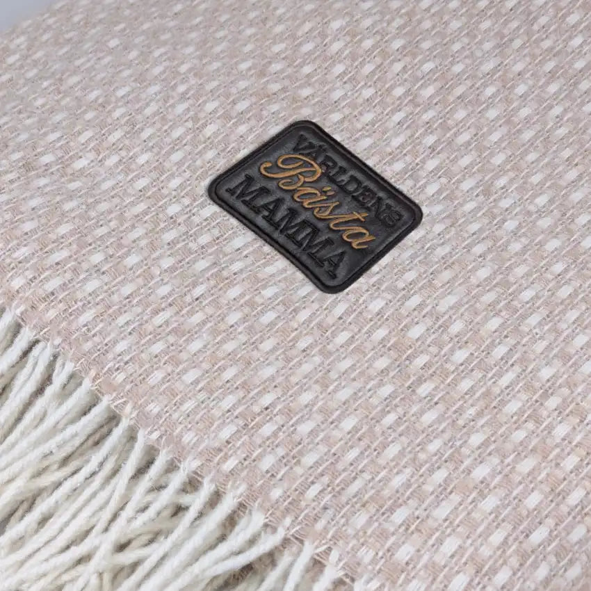 Mysig pläd med broderat namn - Kosta Linnewäfveri