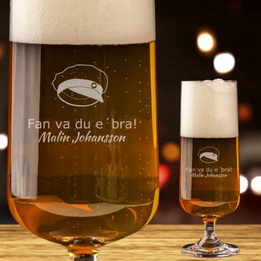Ölglas till studenten med graverad text
