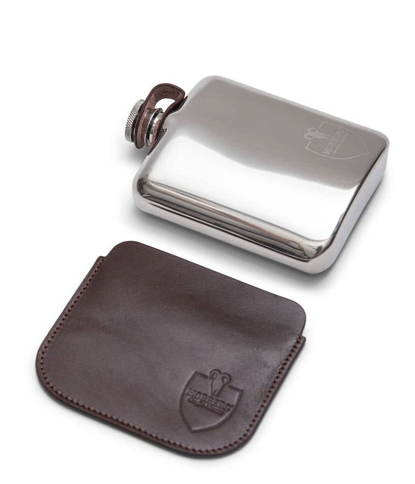 Plunta med gravyr - Morberg by Orrefors Hunting