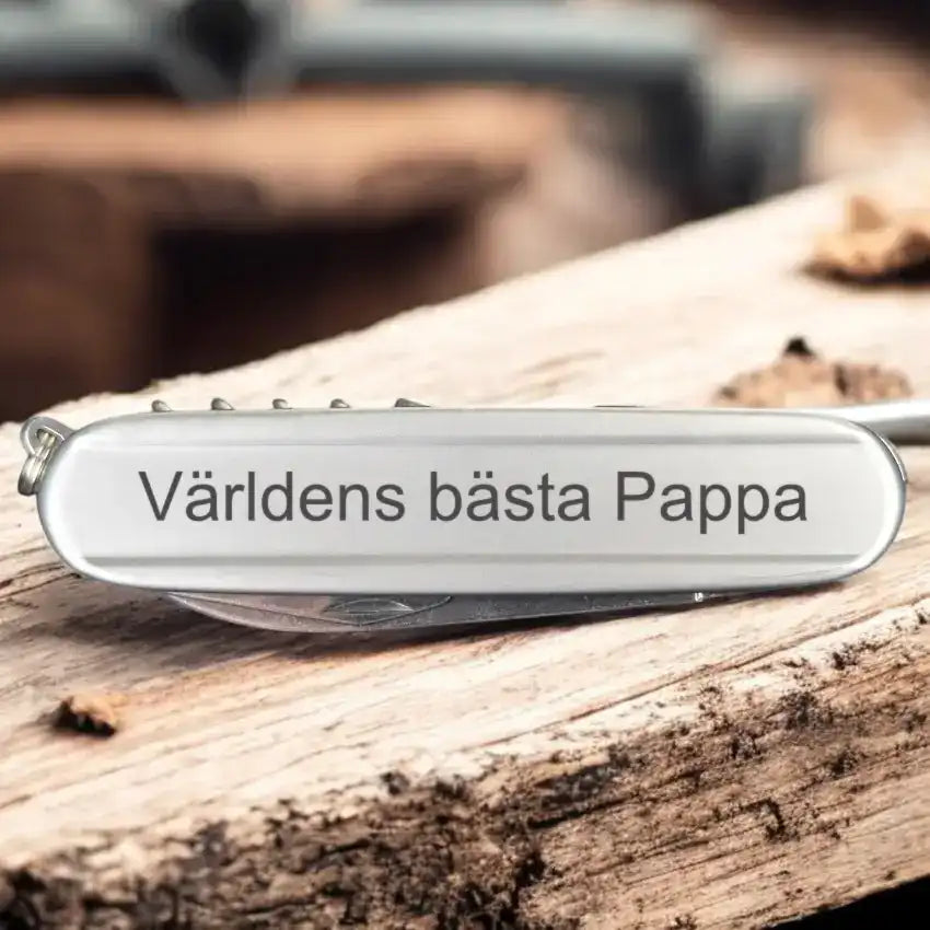 Graverad fällkniv - Perfekt personlig present