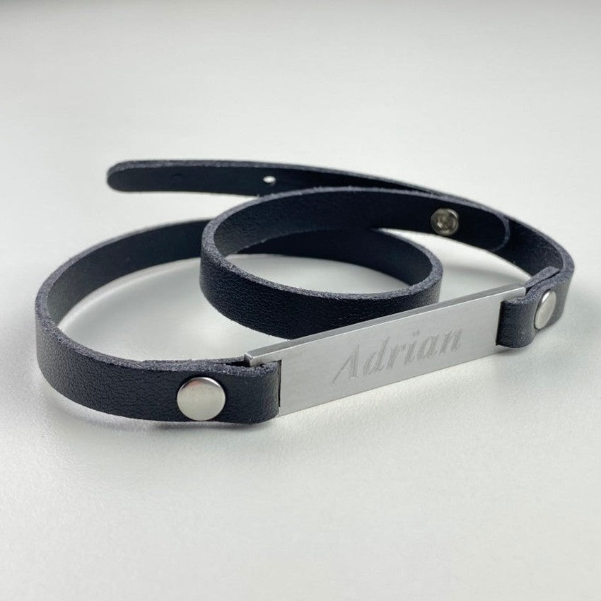 Armband med graverat namn - Rak stil