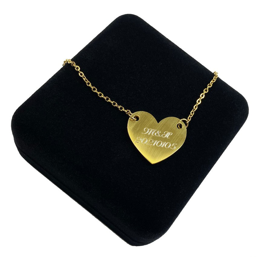 Halsband hjärta - guld - med gravyr