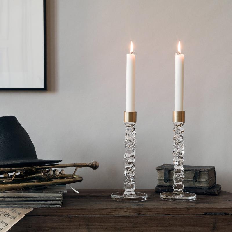 Graverad Orrefors ljusstake – elegant present vid dop